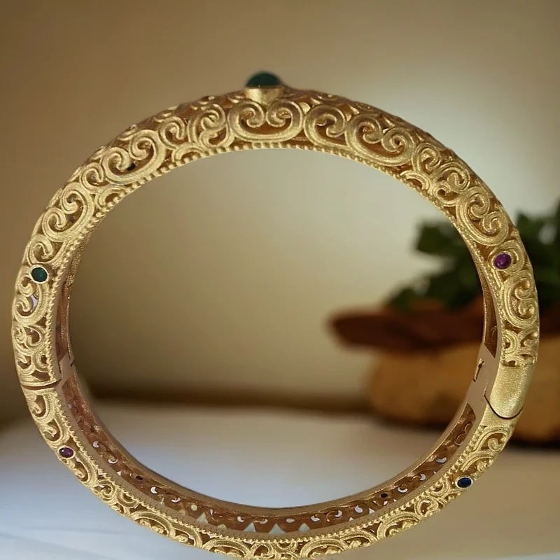 444（库存处理）- 和田玉碧玉镶嵌古法合金拉斯工艺手镯Y835-赠包装