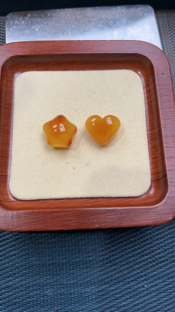 天然原矿琥珀蜜蜡星星爱心