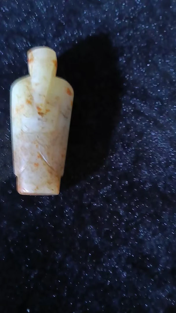 和田玉红沁翁仲挂件