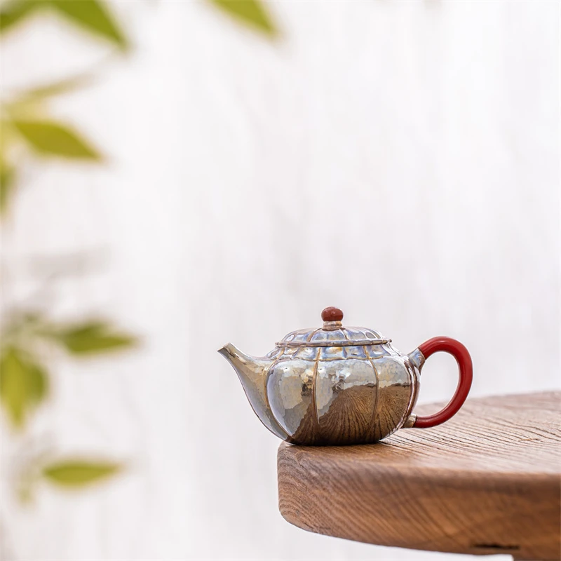 蜂鸟工坊 茶家 漆把漆钮紫皮瓜瓣锤纹银壶 CJZPA1120