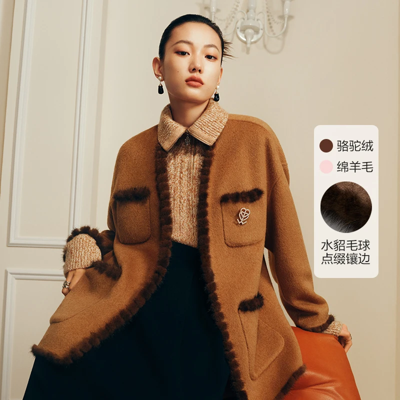 一手长驼绒双面呢大衣V领俏皮水貂毛球DOUBLOVE贝爱2023秋冬新款