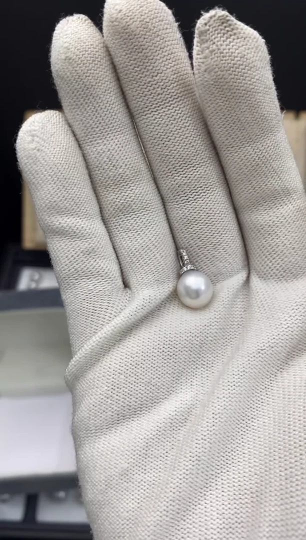 【闪购商品】海水珍珠吊坠(不含链)18K金镶嵌9-10澳白吊坠