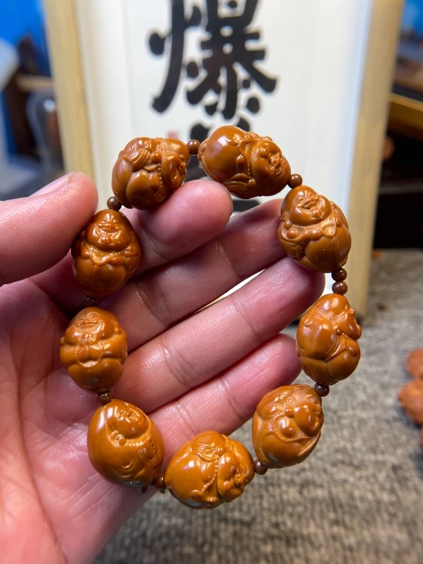 橄榄核雕铁盒弥勒佛尺寸1.8➕