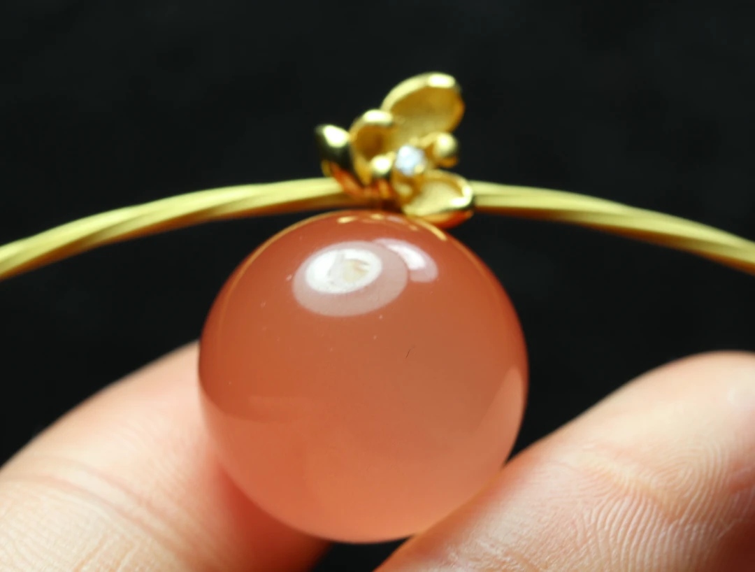 保山杨柳大黑洞冰粉18k镶嵌圆珠吊坠