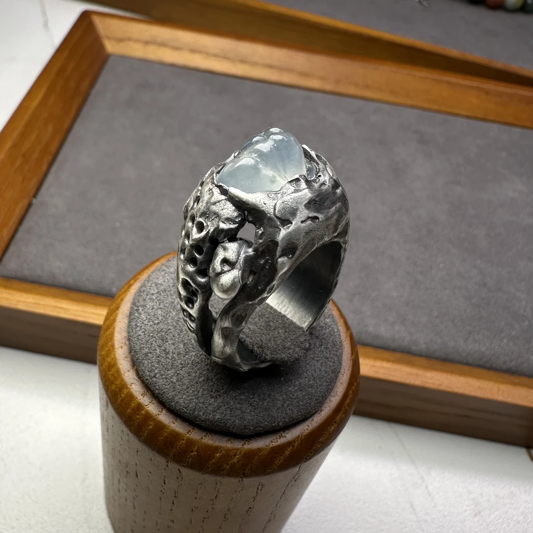 “冰山”极致重工Product 高冰天然缅甸翡翠戒指 贡山商店