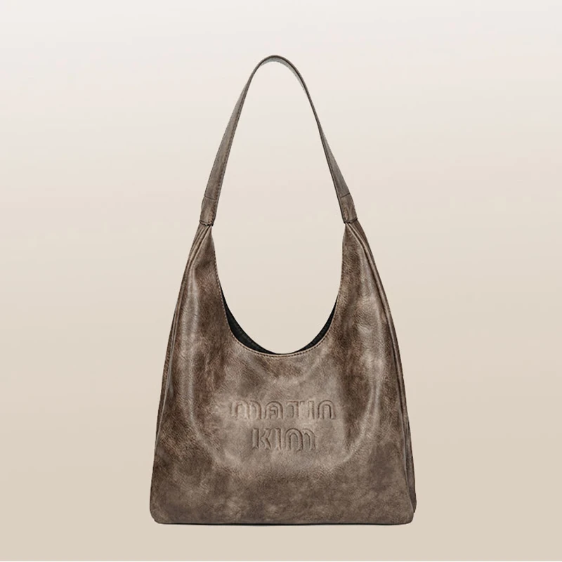 MATIN KIM新款美拉德时尚大容量浮雕腋下女士托特包小众休闲通勤