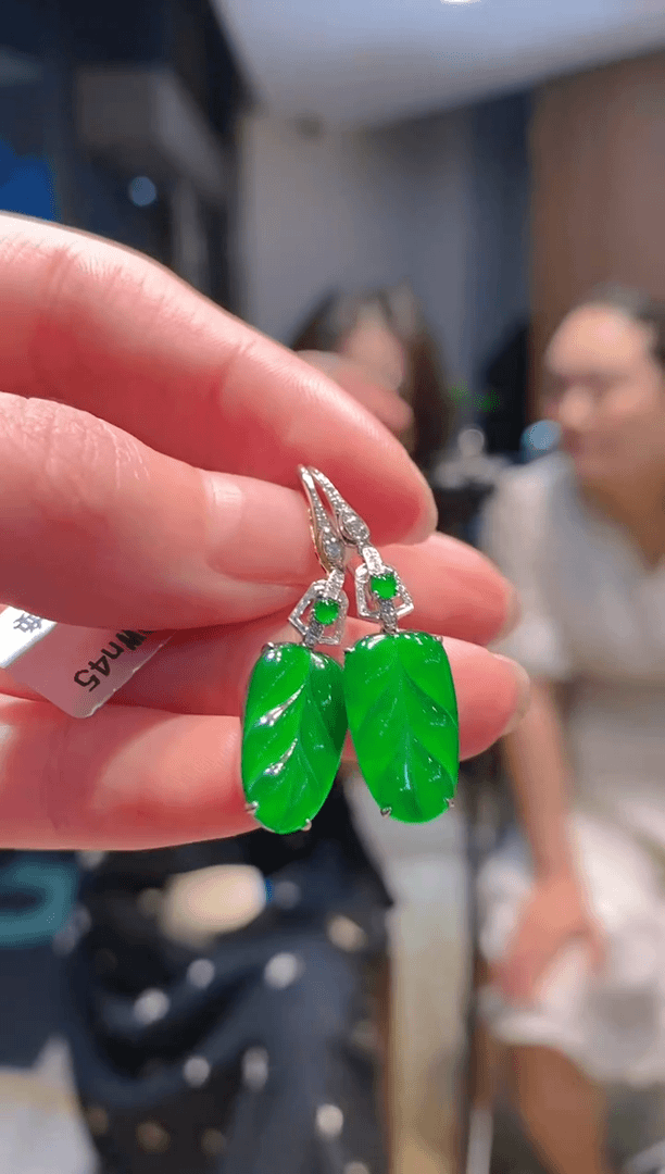 【闪购商品】翡翠耳饰18K金镶嵌天然A货翡翠