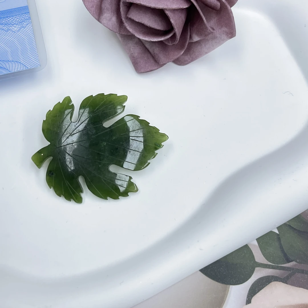 【六六中古】孤品复古和田玉枫叶造型胸针ad1474