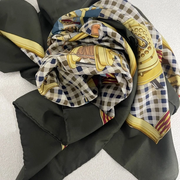 【六六中古】孤品复古百搭丝巾an230尺寸85×85