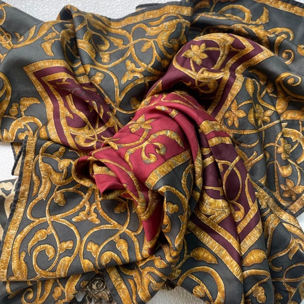 【六六中古】孤品有标复古丝巾an376