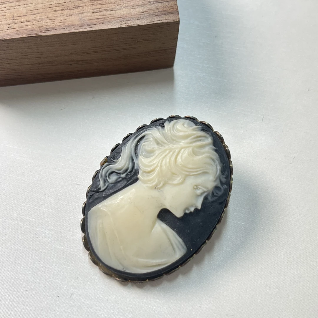 铜合金胸针 【六六中古】孤品复古卡梅奥胸针ad3719