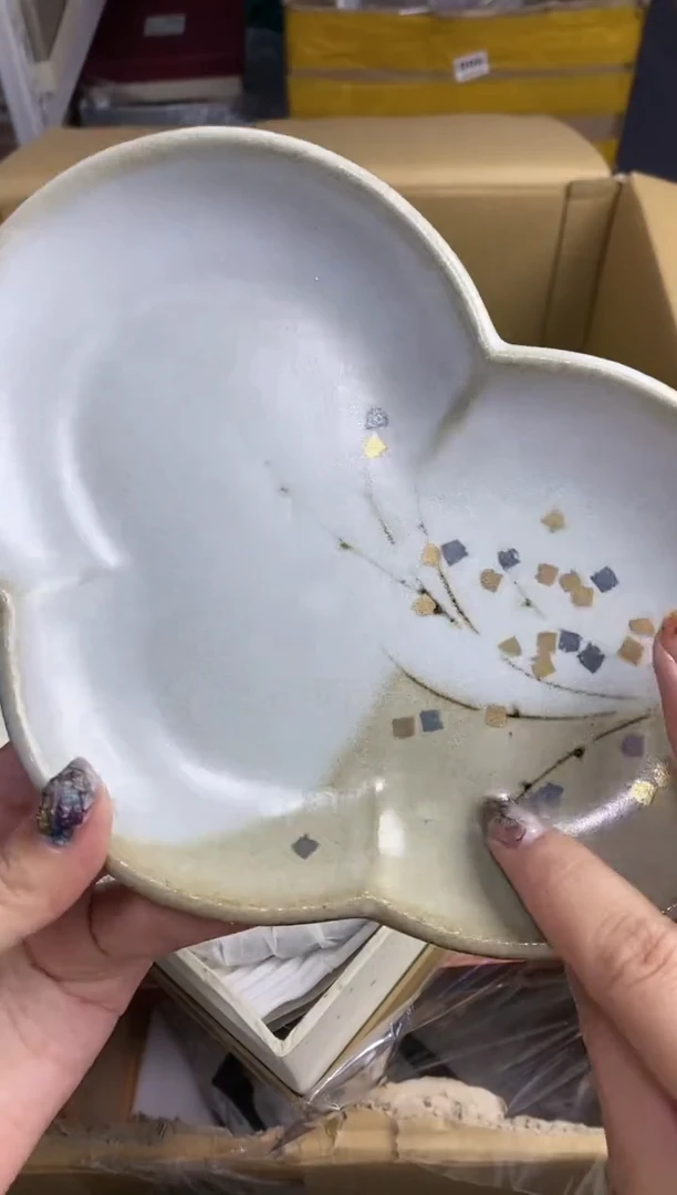【闪购商品】瓷片隆莲瓷器欢迎大家