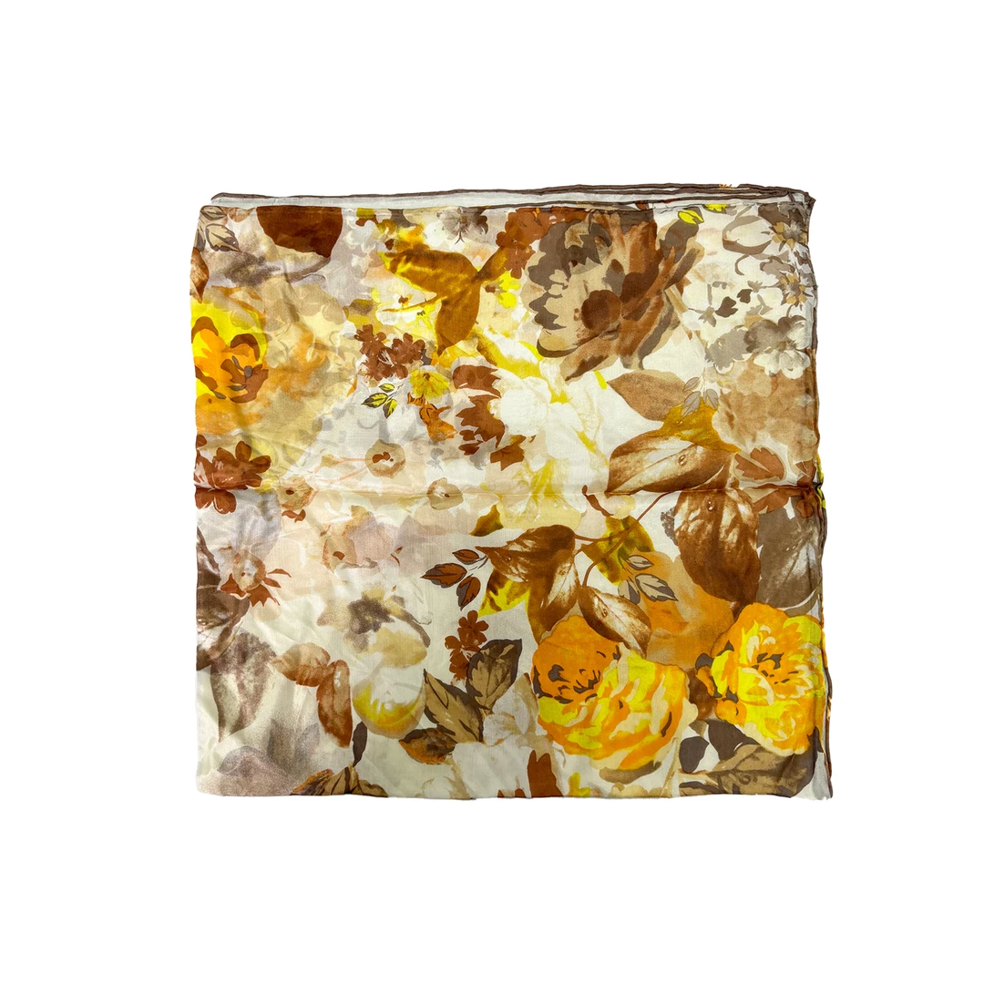 5895#米色真丝丝巾65x65cm