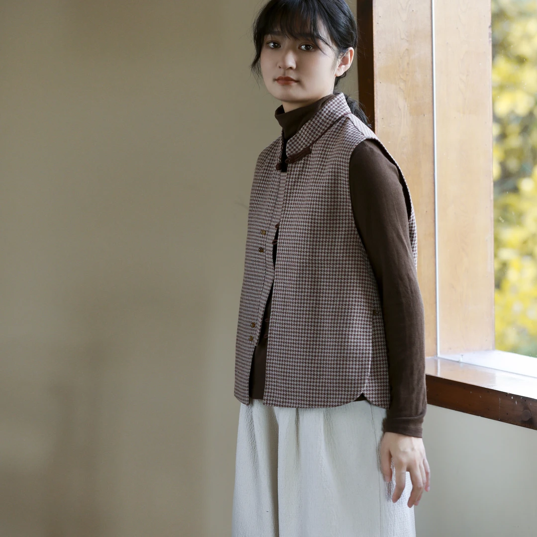 尘染 国韵肌理感暗纹提花~早秋复古新中式轻奢提花马甲百搭坎肩