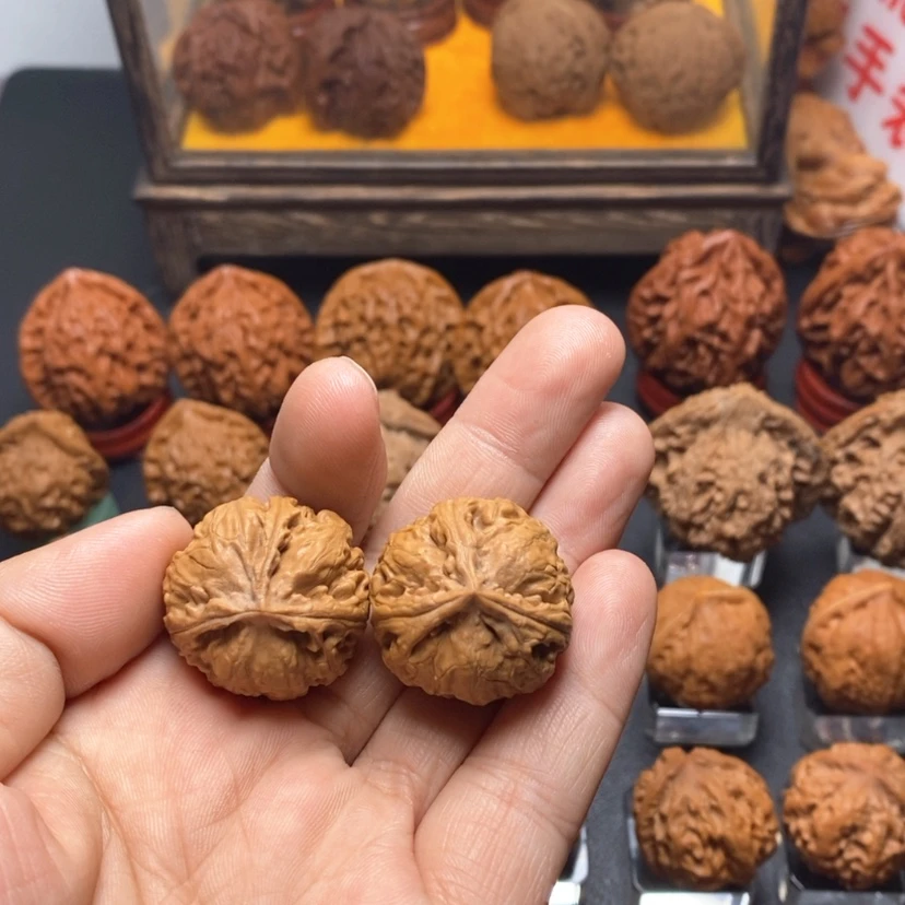 【闪购商品】桃核把件往**零