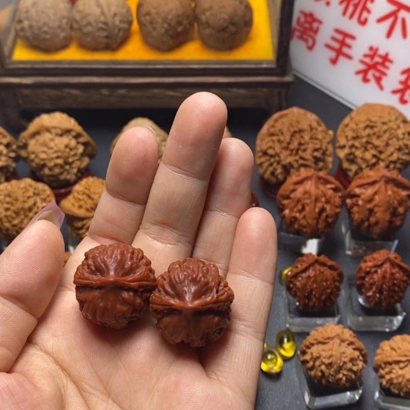 【闪购商品】桃核把件?****