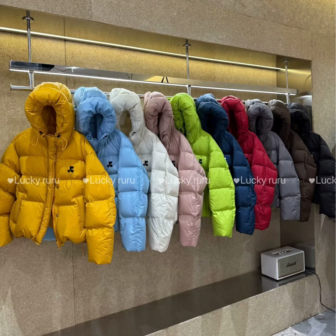 连帽小图案刺绣羽绒服女短款2024年冬新款纯色白鸭绒面包服外套