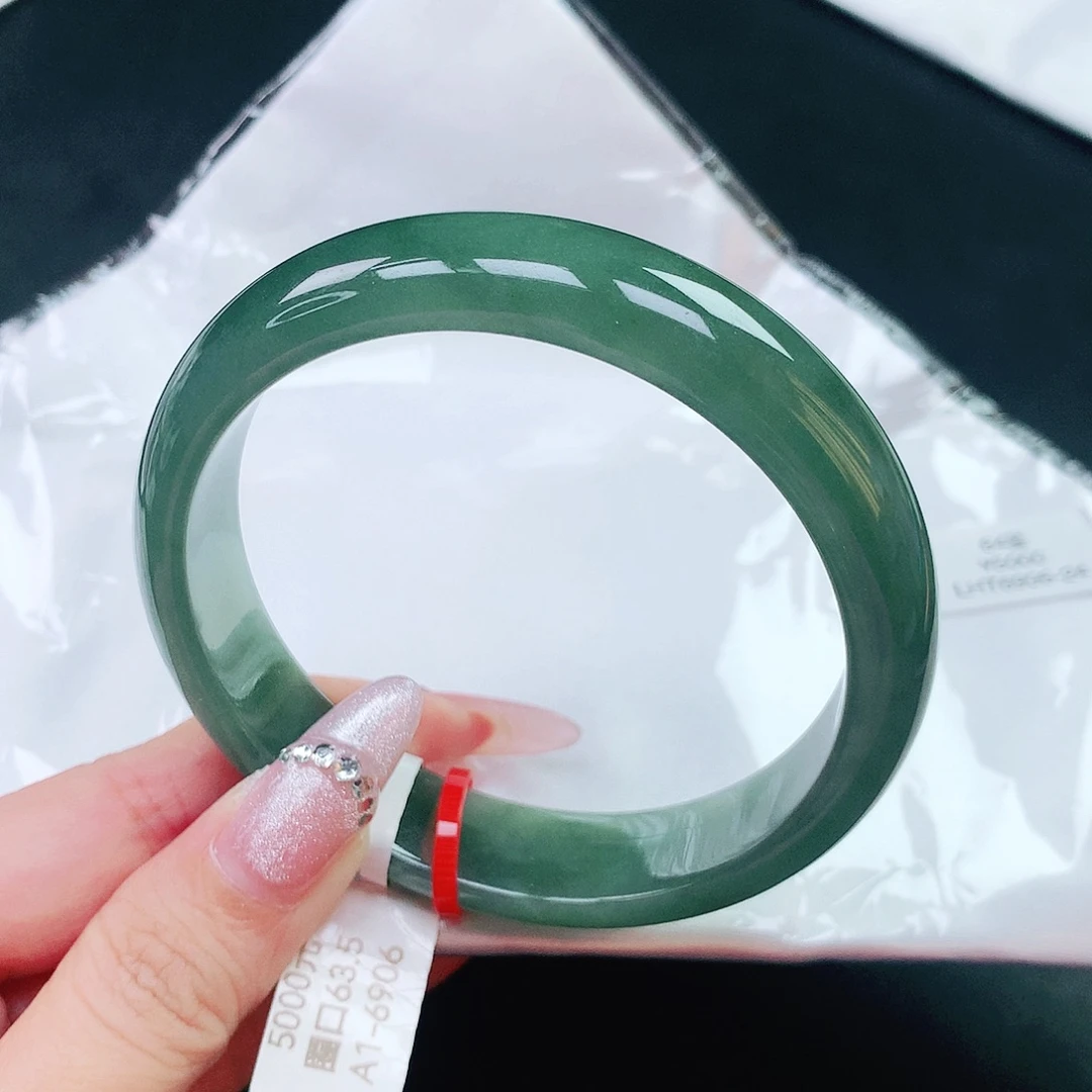 翡翠手镯未镶嵌64圈
