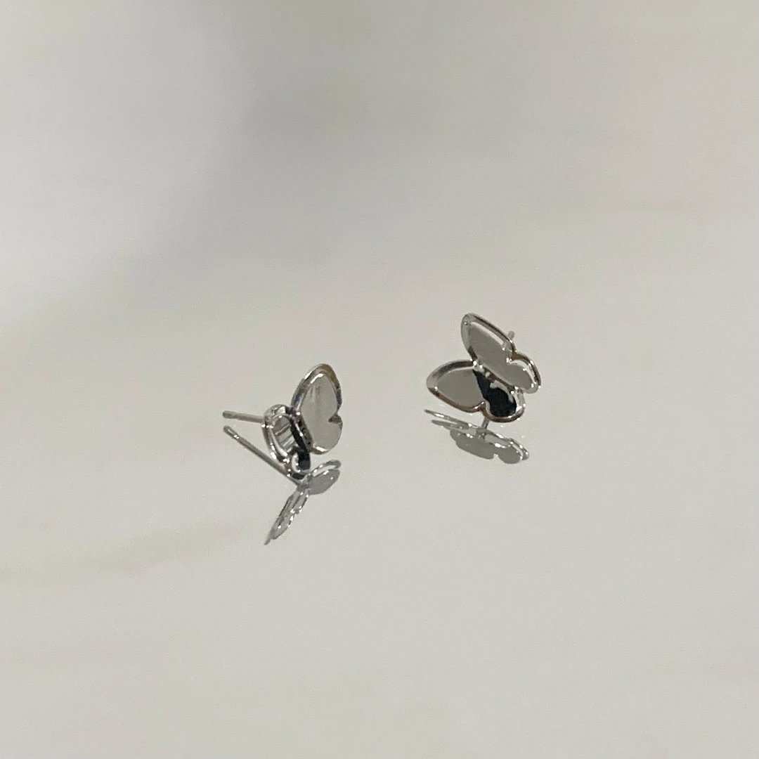 铜合金耳饰 GP1461 简约个性蝴蝶耳钉小香风简约个性小巧冷淡风