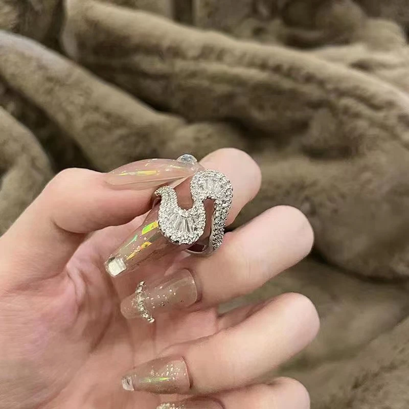 铜合金合成锆石戒指 轻奢小众戒指百搭复古套装组合