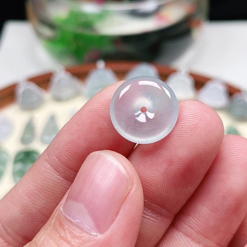 【闪购商品】翡翠吊坠(不含链)未镶嵌