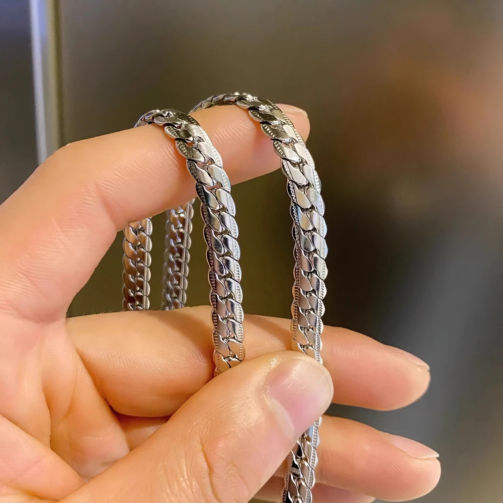 钛钢项链 不掉色压花古巴链男潮小众扁蛇骨链2022新款毛衣链女生