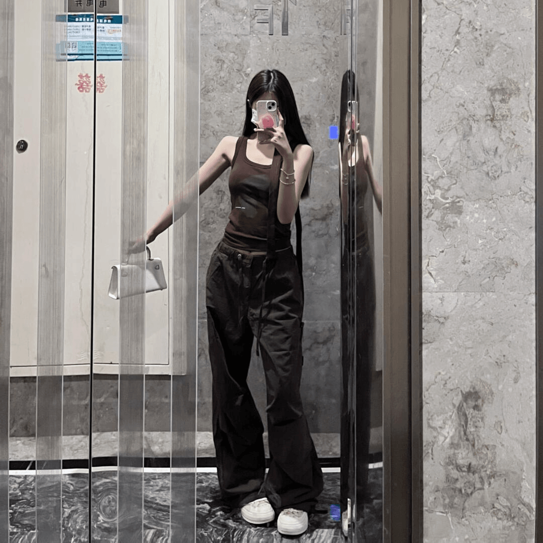 【曼城旧事】今年流行时尚辣妹高能感修身显瘦上衣休闲小众阔腿裤