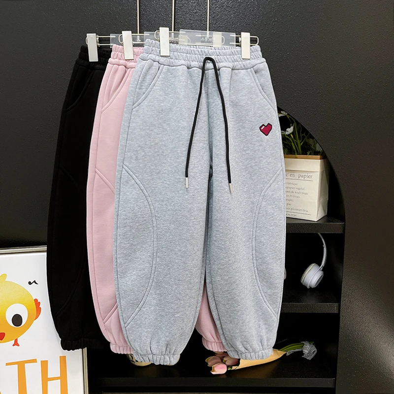 冬季新款女大童加绒爱心长裤洋气宽松舒适百搭卫裤zb3737简约童品