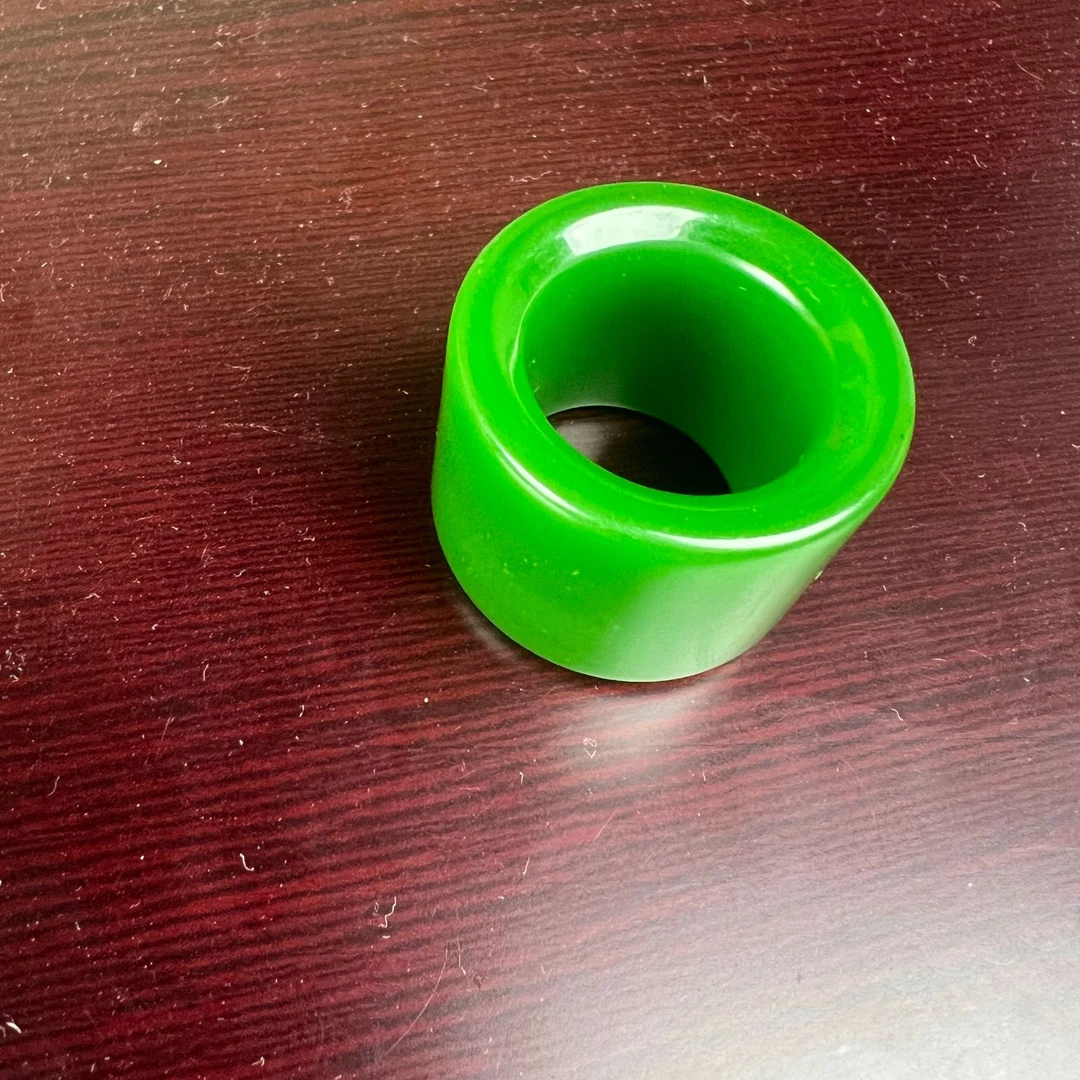 【飞姐精品推荐】碧玉扳指D57