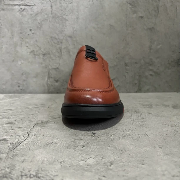 男鞋休闲皮鞋F18-11297(1号）加绒