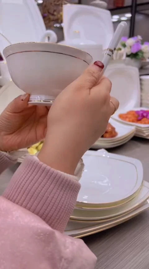 【闪购商品】骨瓷盘4.5英寸米饭碗20只 骨筷20双