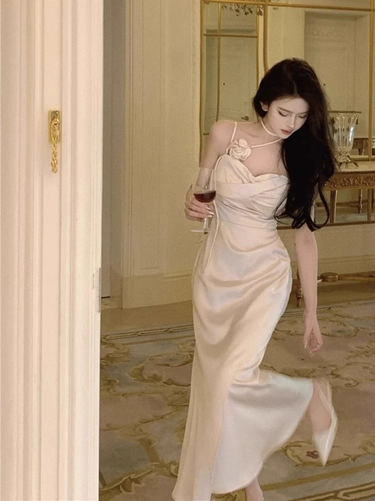 高级感醋酸缎面吊带连衣裙女夏季茶歇法式修身显瘦包臀鱼尾长裙子