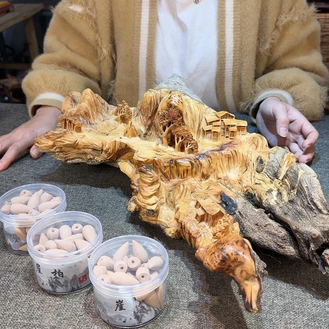 【闪购商品】崖柏根雕带****不