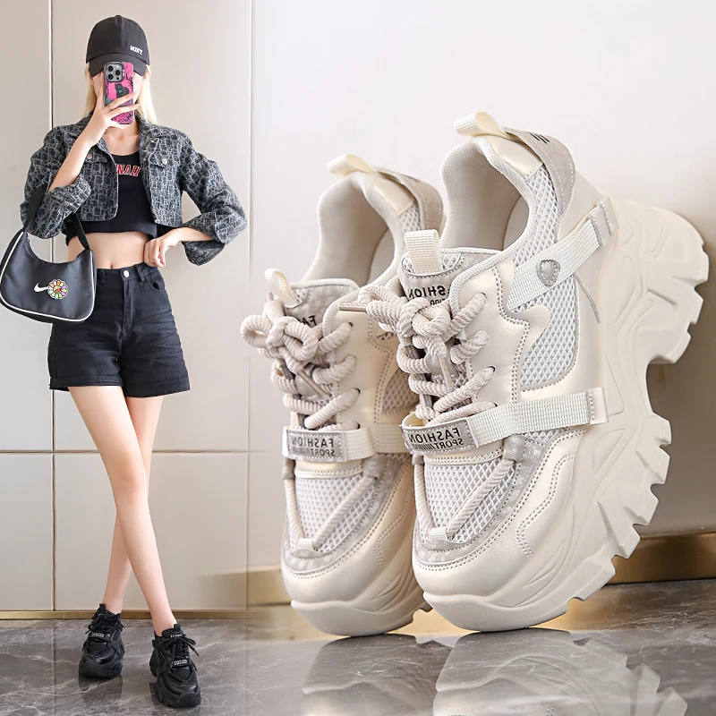 8922软底轻便运动鞋女冬季新款百搭舒适内增高老爹鞋网面厚底女鞋