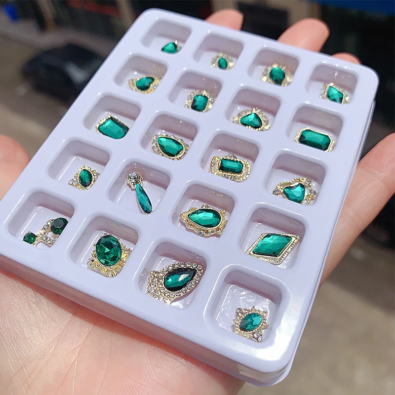 宫廷风美甲饰品超闪水钻锆石大钻绿宝石复古宫廷风日式指甲钻