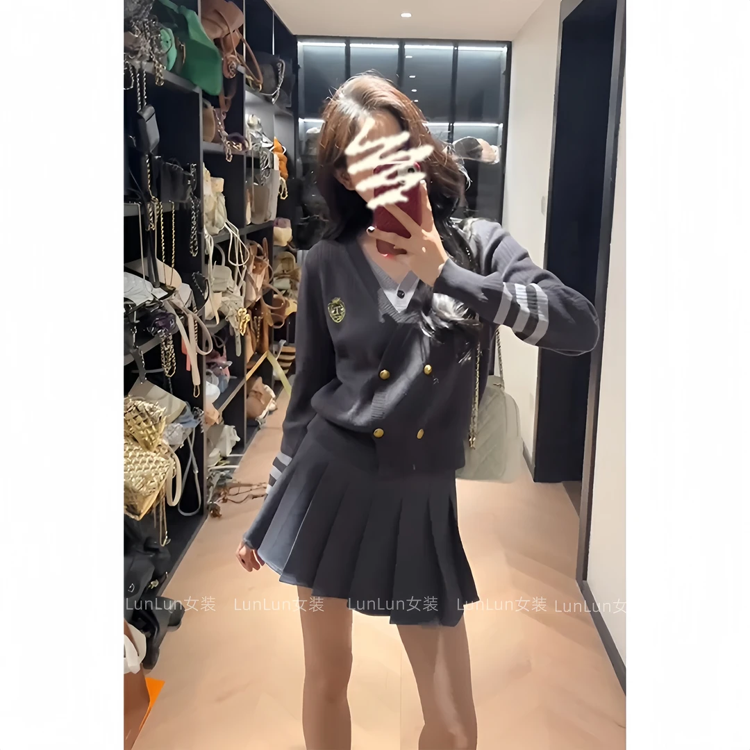 2024秋季新款二件套女装学院风假两件针织毛衣设计感百褶半身短裙