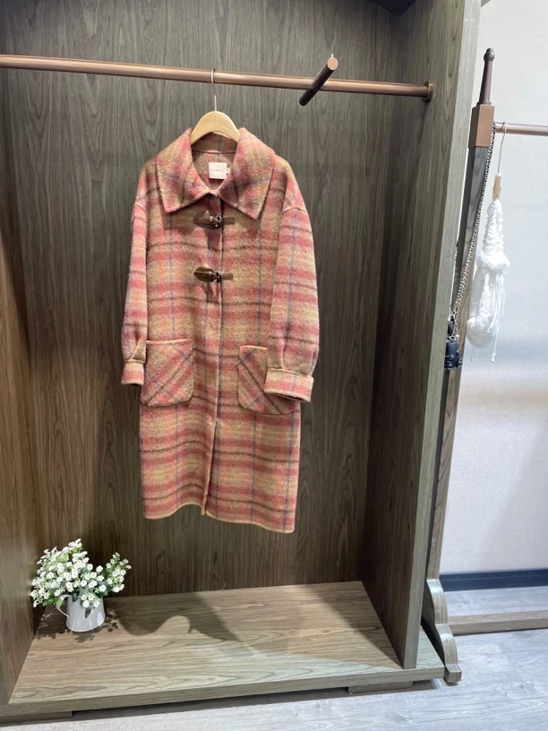 芭家2024冬款时尚洋气格纹中长款毛呢大衣92D8009-1699B