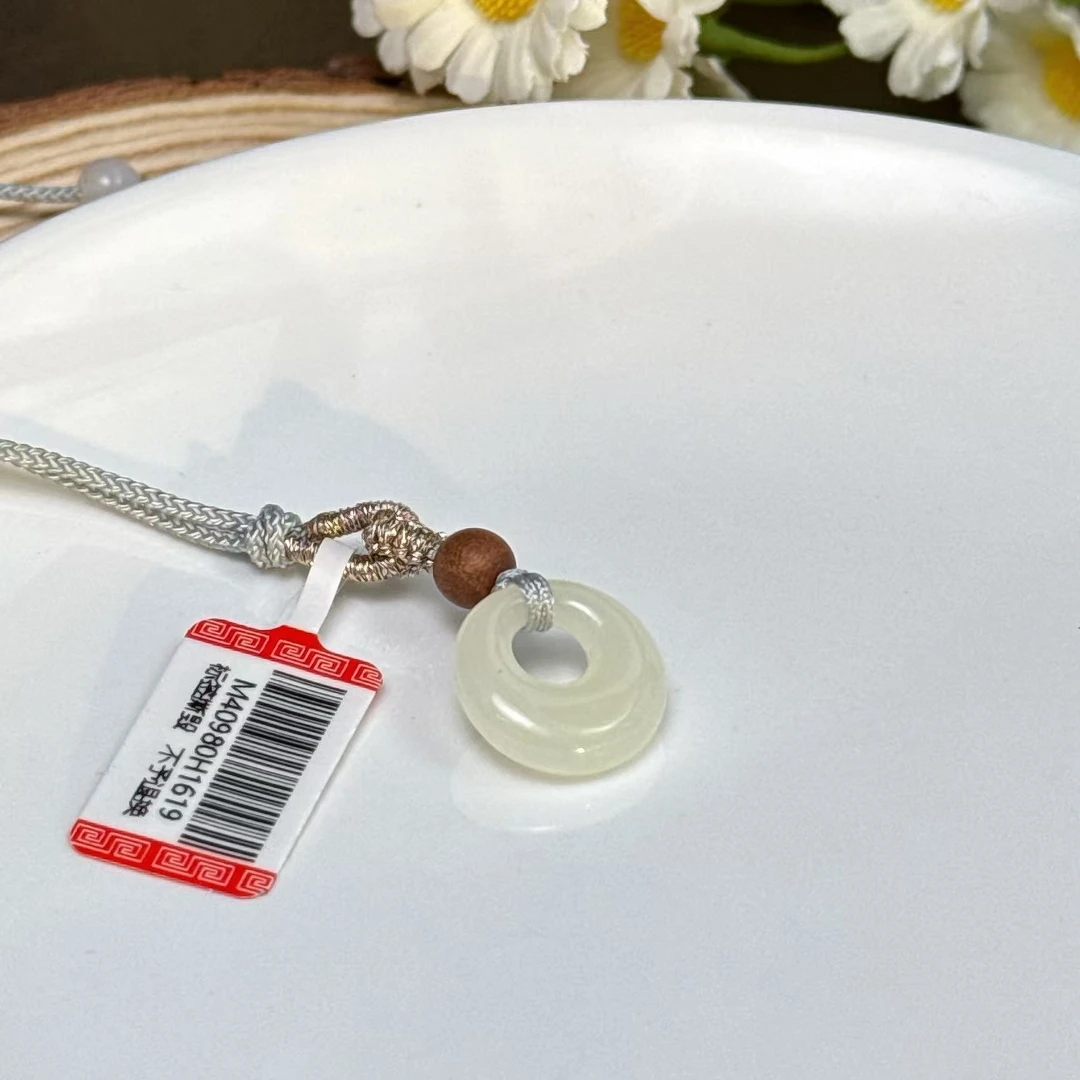 和田玉公主扣约15mm吊坠