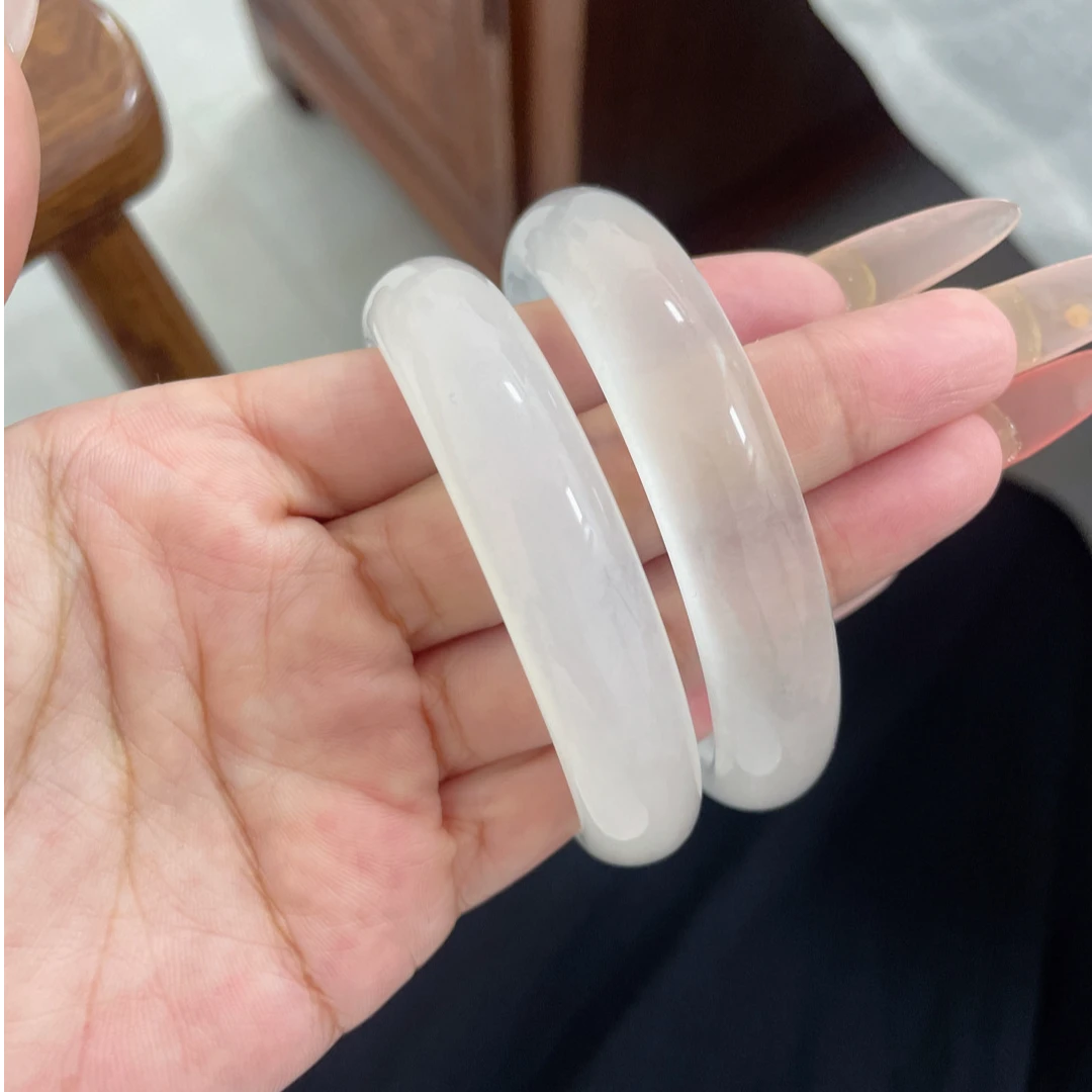 正宗白月光玛瑙玉手镯荔枝冻玉髓白冰马料正大码玉手镯女轻奢礼物