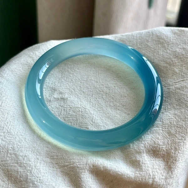 正品A货蓝水危料玉镯海蓝冰透天然玛瑙高品气质玉手镯多样性发一