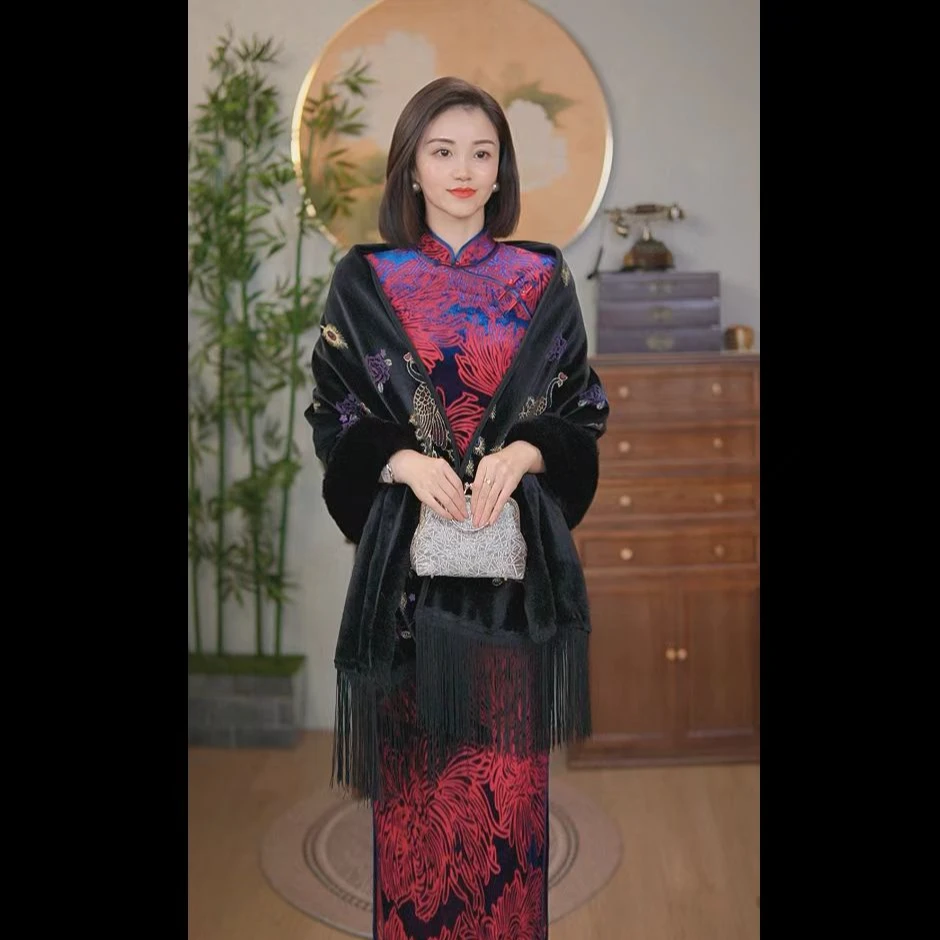 秋季新款孔雀百搭外穿披肩冬季秋冬外搭高端优雅气质中国风高级感