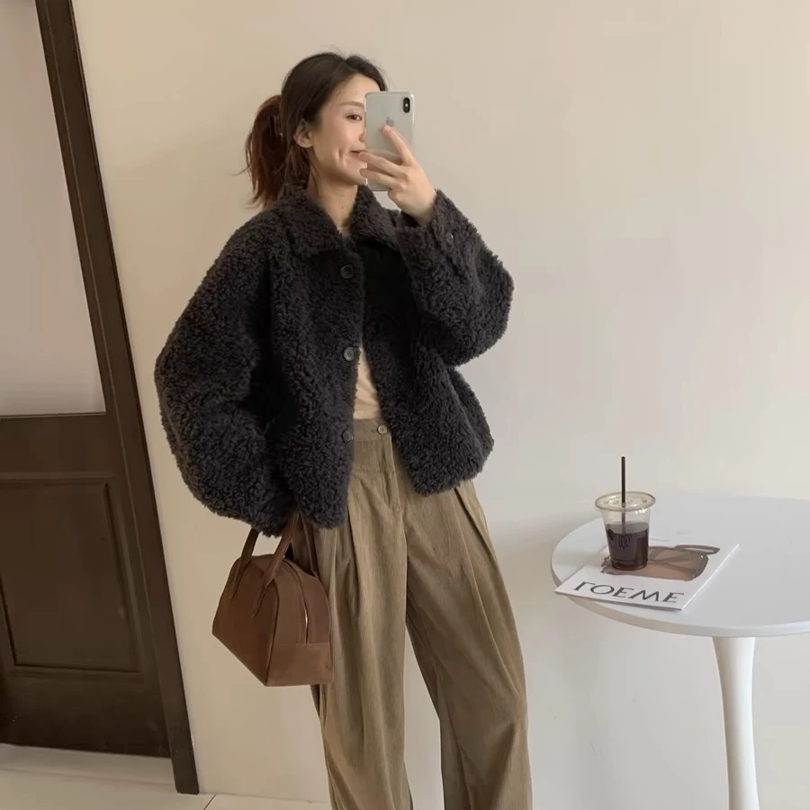 韩系100绵羊羔毛25冬季新款羊剪绒皮毛一体外套女翻领短款011