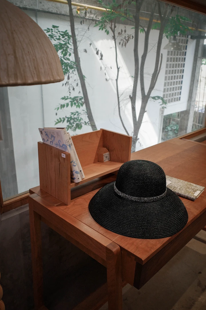 澳洲设计师品牌EvanaCheung 优雅赫本风水钻大檐帽N+MZ3