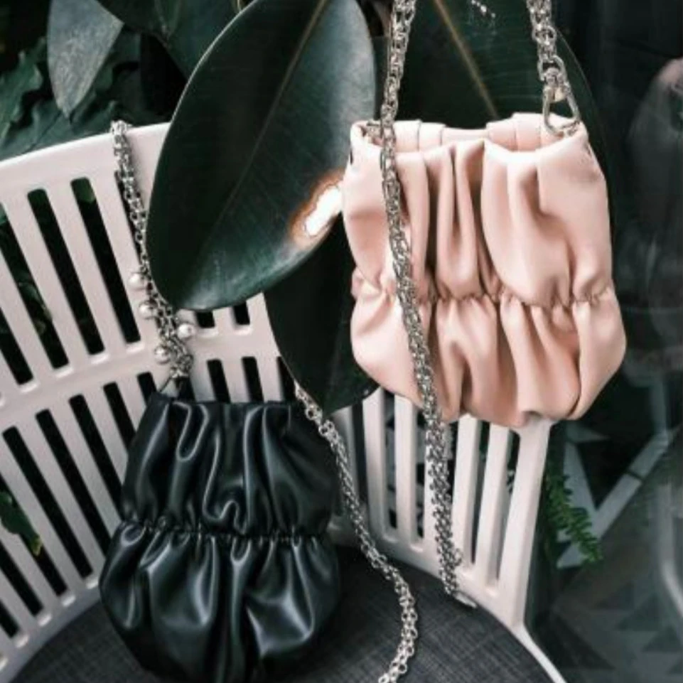 澳洲设计师品牌EvanaCheng精致珍珠多用途肩带甜美可爱彩色皱皱包