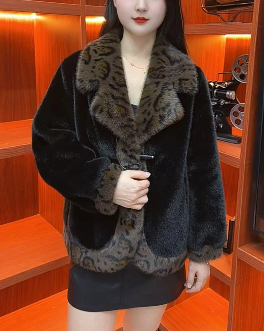 冬季新款豹纹女款轻奢百搭气质时尚潮流加厚翻领显瘦短款女大衣B
