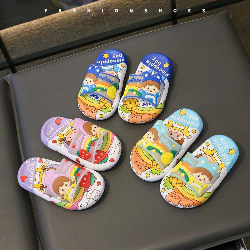 儿童拖鞋夏季男女童宝宝室内居家防滑软底小童卡通洗澡凉拖鞋ZB