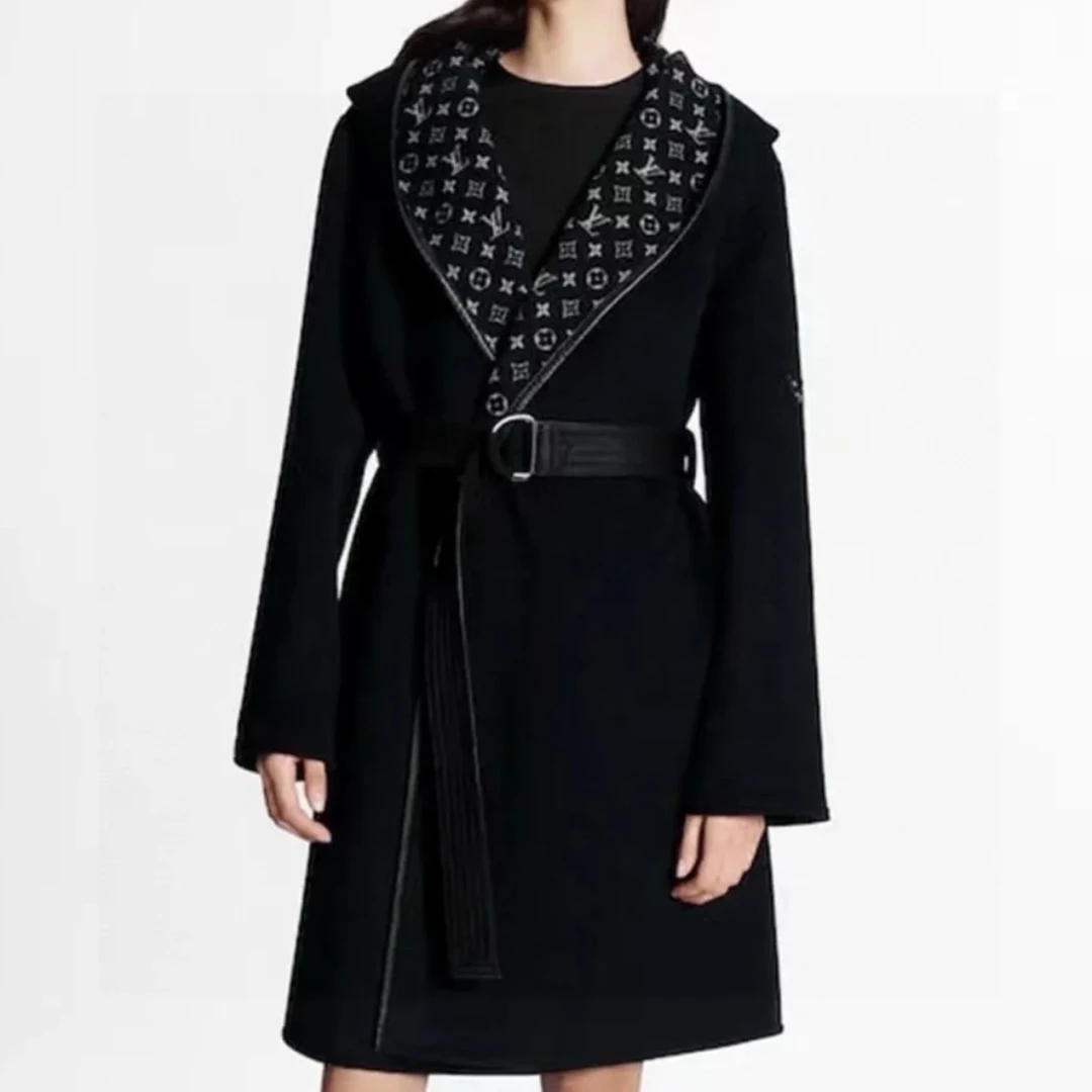 Louis Vuitton/路易威登 小标满印大衣  38码 99新