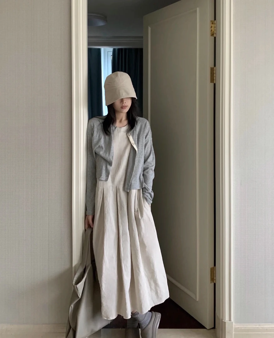 「401-500号」衣服这里拍对应编码！