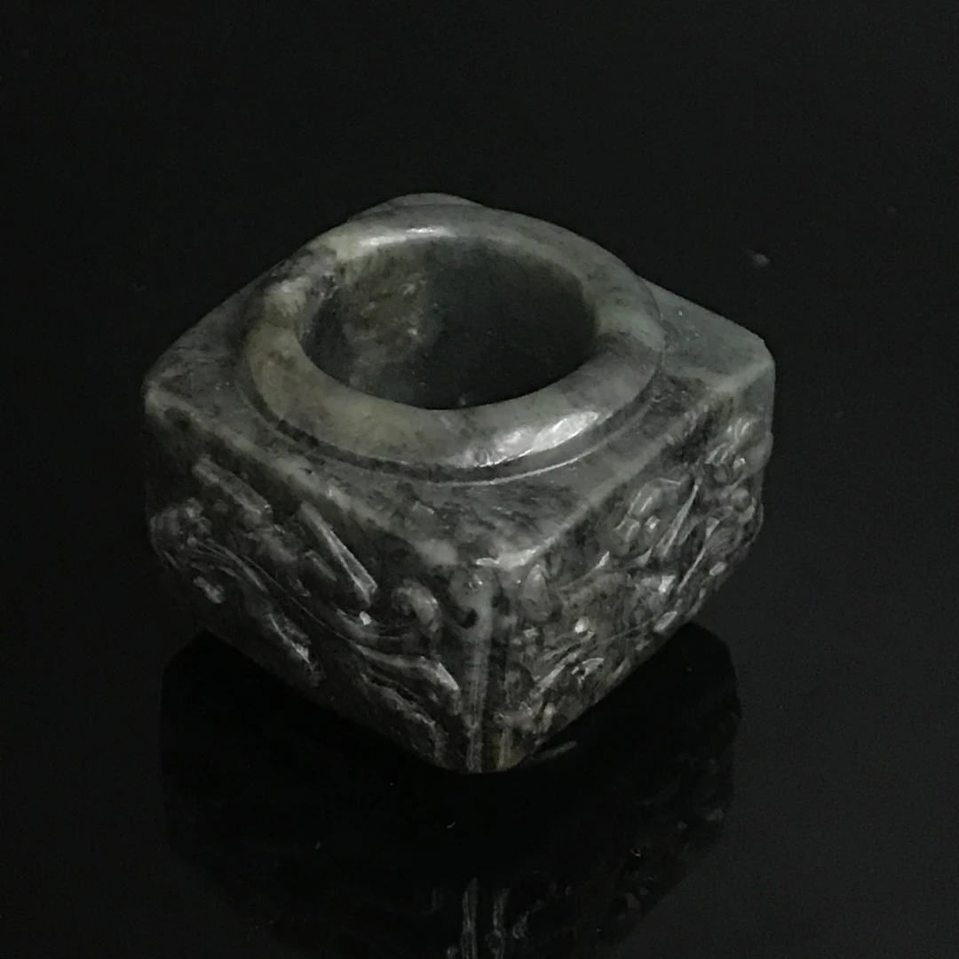 明代和田玉螭龙纹琮式佩/407026/收藏/传承/【友谊文物商店】