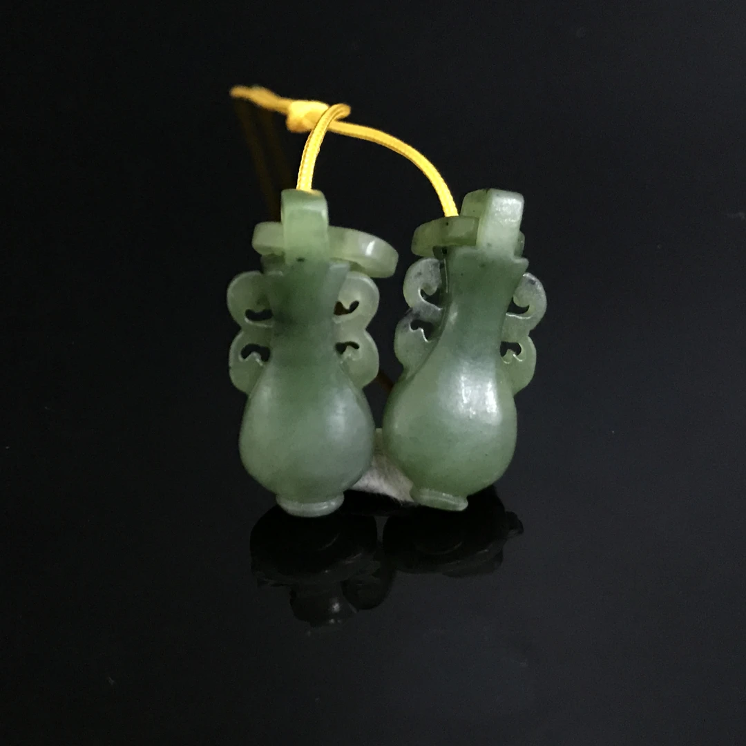 清代和田碧玉宝瓶佩成对/475057/收藏/传承/【友谊文物商店】